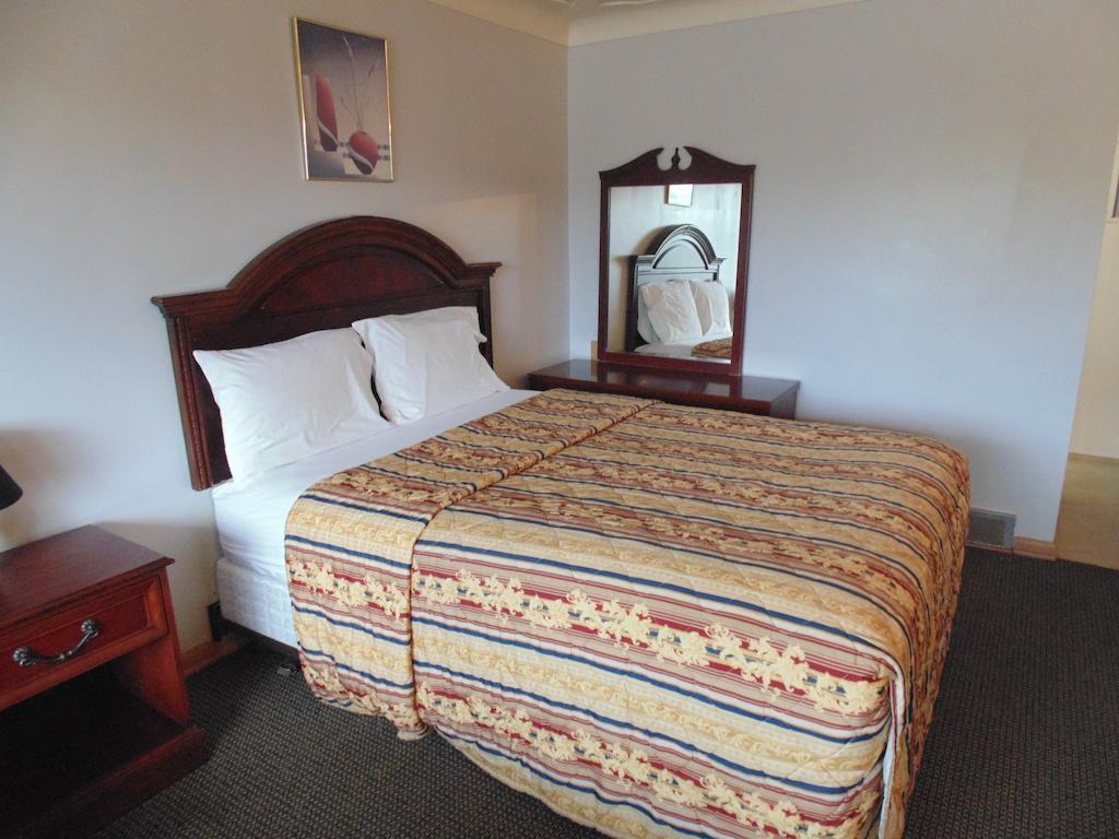 Capri Motel Порт-Колборн Номер фото